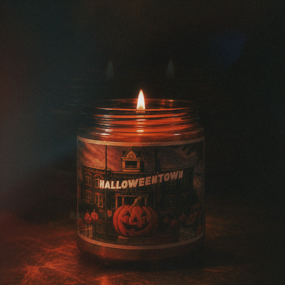 HALLOWEENTOWN ST. HELENS CANDLE (CARNIVAL DELIGHTS • FALL LEAVES • BONFIRE WINDS}